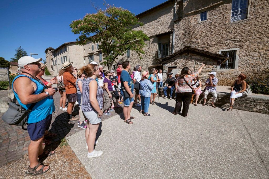 Guided tour of Crémieu