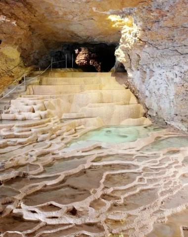 Les Grottes de La Balme