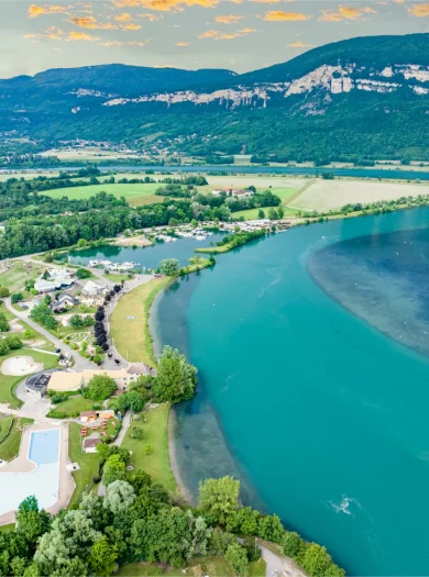 Vue aérienne de la Vallée Bleue, en bord de Rhône - Balcons du Dauphiné